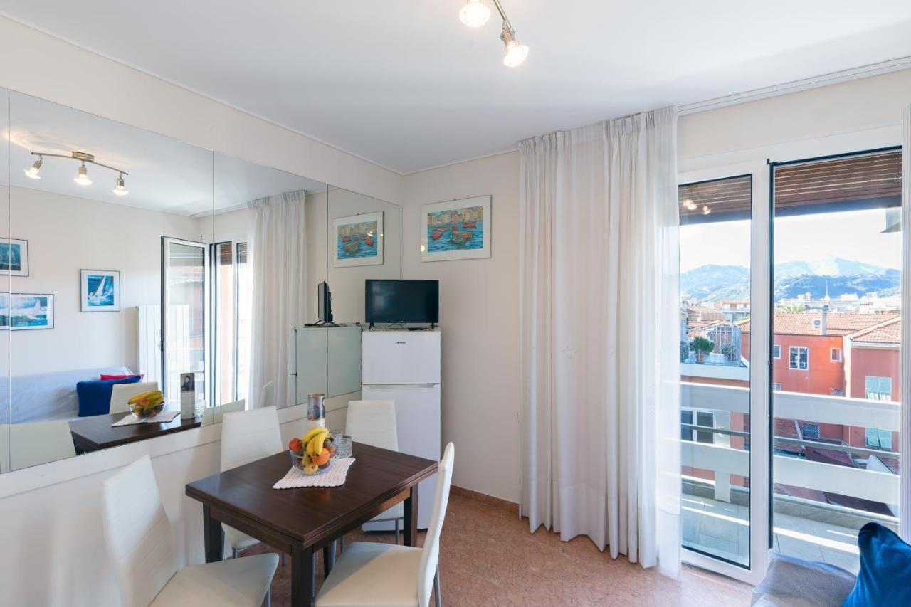 דירות בורדיגרה 110 - Casa Sole Vista Mare, In Centro 100 Metri Spiaggia מראה חיצוני תמונה